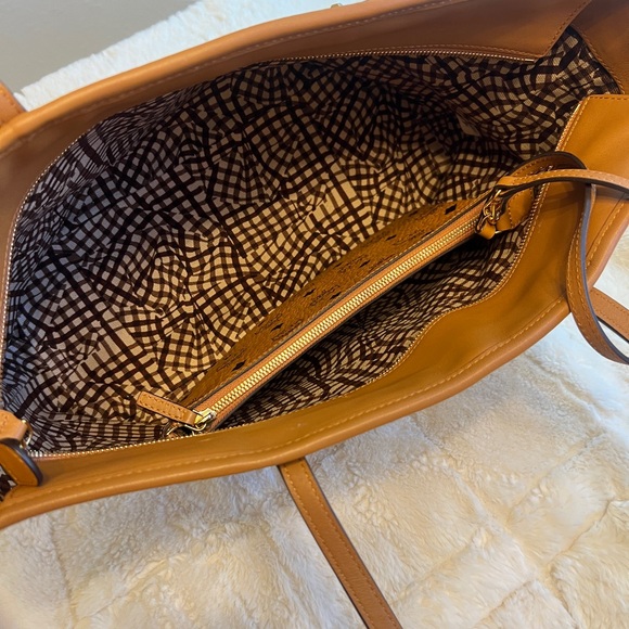 MCM Anya shopping tote - Picture 6 of 6
